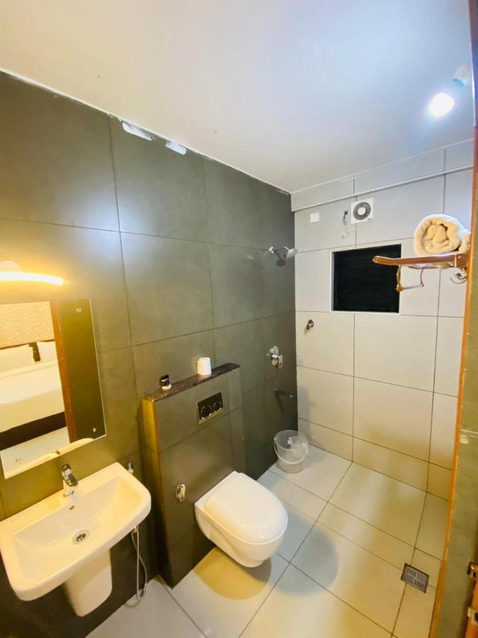 Hotel Nujoom Rooms & Apartments Kochi 외부 사진