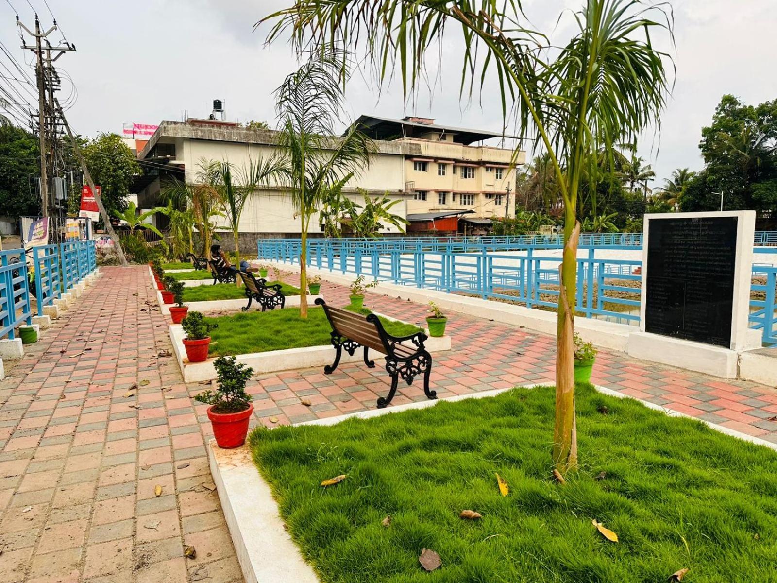 Hotel Nujoom Rooms & Apartments Kochi 외부 사진